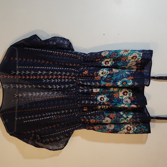 Xhilaration top size large for women's - Picture 4 of 5